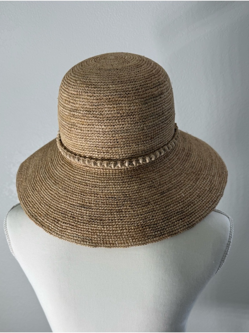SUN ‘n’ SAND Accessorize Woven Raffia Sun Hat - Tan wide Brim UPF 50+ Bow Shell